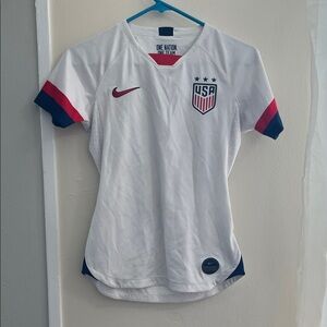 Nike USA Women’s XS Soccer Jersey White with Red and Blue